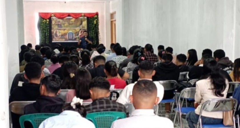STIE Karya menggelar seminar bulanan bertajuk